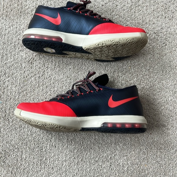 Gently Worn Sz 10 KD 6 “DC” No Box Soles like New worn rarely and inside only! - Picture 2 of 9